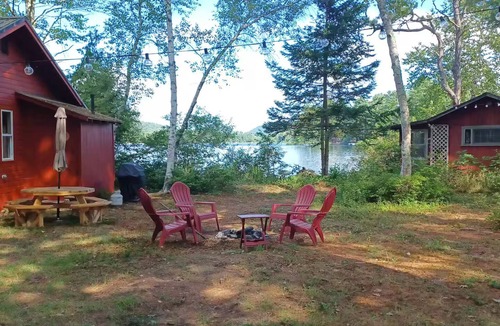 Bridgton Cabin | Mountainside Lake Cabin - Summer on Moose Pond