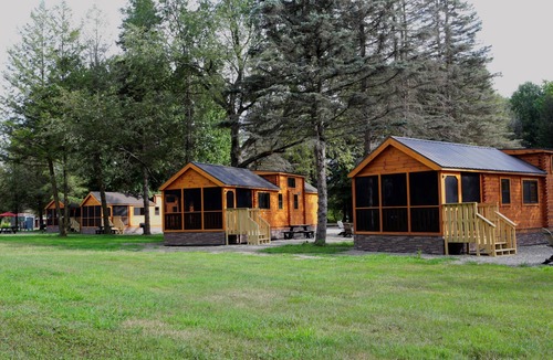 French Creek Cabin | Mourning Dove, a luxurious Lancaster cabin in French, NY.