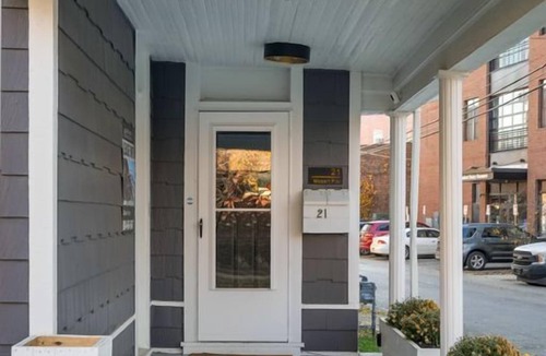 Italian Village House | Mozart Flat with Hot Tub! Free Parking!
