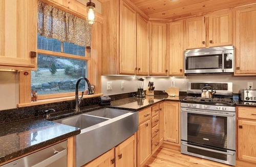 Sunday River Area Cabin | Mt Lodge | Sunday River Views | Hot Tub | Game Room