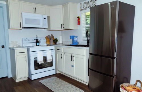 Mount Pleasant House | Mt Pleasant 2BR w/Fenced Yard + Deck