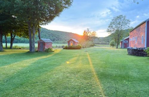 Rupert House | Mtn-View Rupert Village Home on Private Acreage