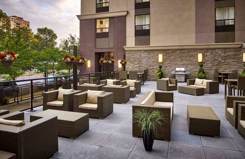 Central Hamilton Apartment | Multi-Room Suite w/Full Kitchen | Free Breakfast