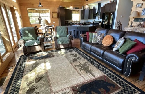 Franklin Cabin | Mystic Smoky Mornings, Woodland Charm, Fireflies & Starry Nights Await