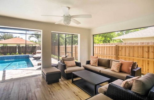Naples Park House | Naples Home w/Lanai & Pool Near Vanderbilt Beach!