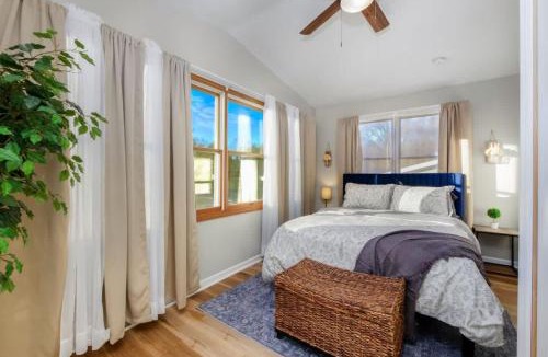 Canal Fulton House | Natures Retreat Renovated with Quiet Pond Views