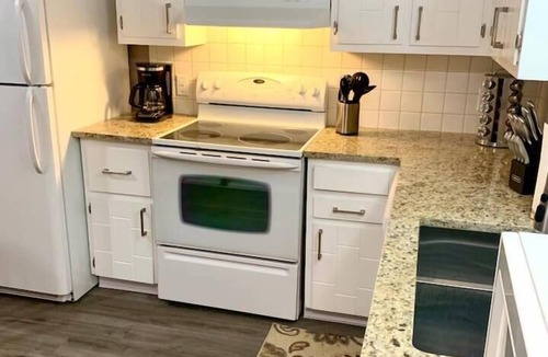 Uniontown House | Near Pro Football HOF,Portage lake,Downtown Akron!