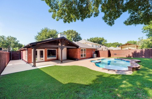 South Arlington House | Near Stadiums, Epic Central, Featuring a Private Pool