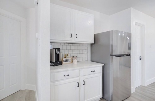Little Elm House | Near Universal Studios Kids TX - Sleeps 10 - King Suite