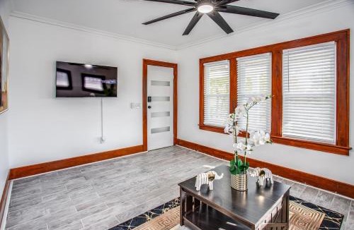 Rochester Apartment | New 3 bedroom Home by, UofR, RIT, Strong, Airport