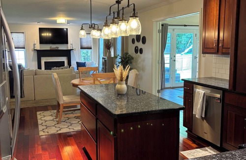Port Matilda House | New 4-bedroom house in Port Matilda, WiFi, AC, close to town & Beaver stadium