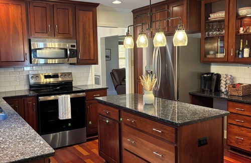Port Matilda House | New 4-bedroom house in Port Matilda, WiFi, AC, close to town & Beaver stadium