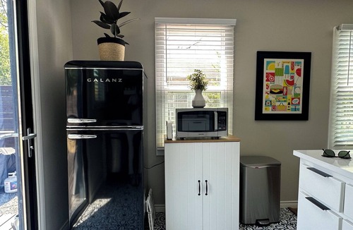 Dallas House | NEW! Cozy home in the heart of Dallas! - 2bd/1ba