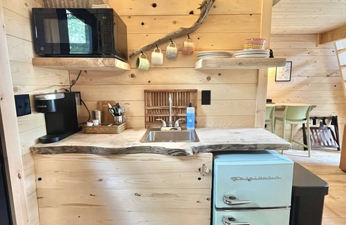 Sandy Point Cabin | NEW Dreamy cabin overlooking Penobscot Bay