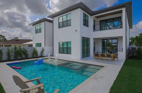 Naples Park Villa | New Due Sogni-2 Villas in Naples 2 Heated Pools & Jacuzzis - Sleeps 28