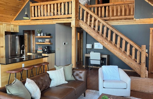 Naples Ski Chalet | NEW! Hot-Tub, Sauna, Mins to Bristol MTN Ski Resort.