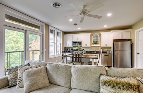 Akron Apartment | NEW in 2024, 'litfin Loft' - Village of Akron