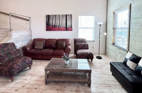 Flour Bluff House | New Listing! Near the Water with Private Pier, Boat Slip & Community Pool!