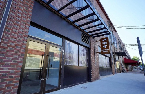 North Oakland Apartment | New Loft 3 min to Childrens Hospital Sleeps 4