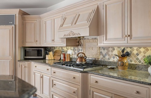Wellsboro House | New Mansion Sleeps 26 w/Theatre, VIEW, Pickleball
