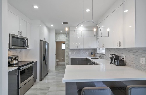 Central Fort Lauderdale House | New Townhome near Wilton Manors/Las Olas