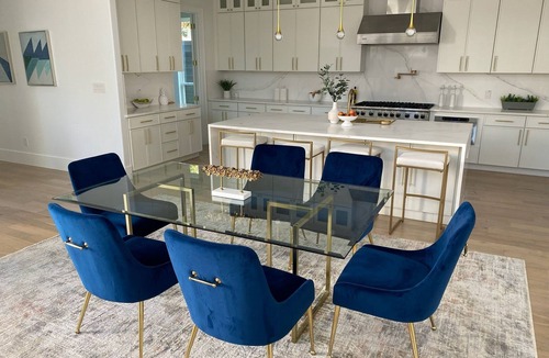 Bluffview Villa | New Ultra High-End Luxury Villa with 6 BR 6.5BA, Pool, Grill, Garage, EV Charger