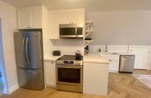 The Beaches Apartment | Newly Available 3rd-Floor Suite with Beach & Lake Access