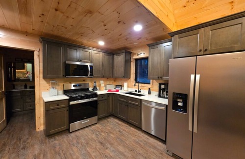 Galeton Cabin | Newly Built Cabin, Dark Skies, and Fresh Air!