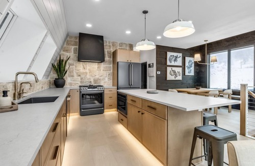 Ellicottville Ski Chalet | Newly Built Luxury EVL A-Frame (Sauna & Hot Tub)