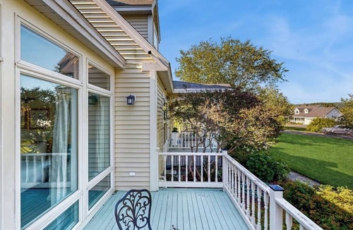 Rockport House | Newly Renovated Charming House with Cozy Fireplace & Outdoor Entertainment Areas