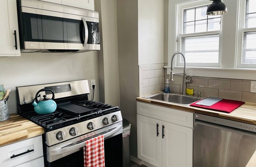 Rochester House | NEWLY RENOVATED home walking distance from Strong Memorial Hospital
