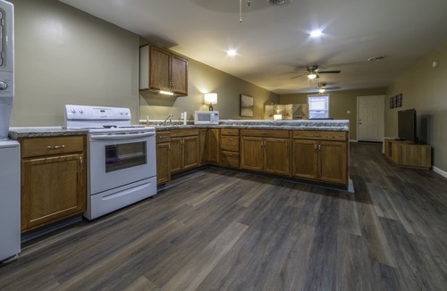 Sharpsville Apartment | Newly renovated studio apartment! Close to Buhl Park and Shenago Reservoir Lake