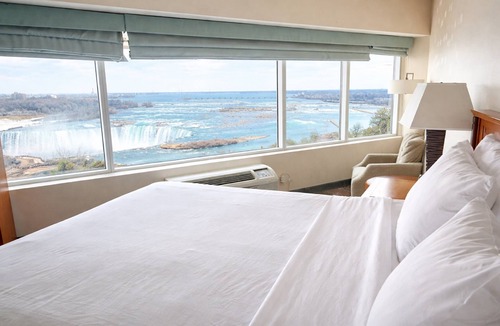 Fallsview Hotel | Niagara Fallsview Hotel