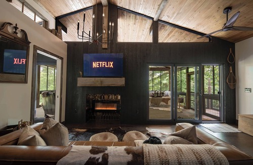 Portageville Cabin | Nineteen A - An Idyllic Cabin by Dell Collective- NEW SPACE!