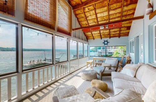 Town of Jerusalem House | Nirvana at Keuka