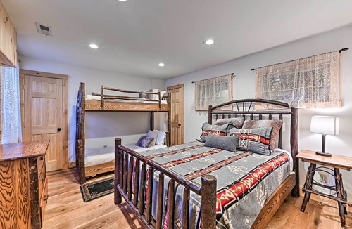 North Creek Cabin | North Creek Family Retreat - 3 Mi to Gore Mountain