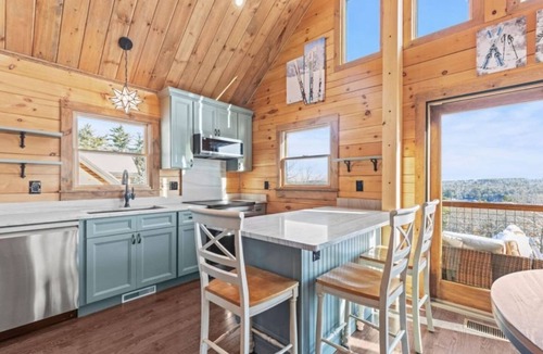 Bridgton House | North Star Trailside Hiking Moose Pond