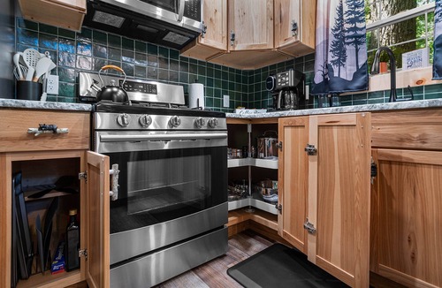 Sigel Cabin | Northwoods Ln Cabin in Clear Creek by Tranquility Retreats