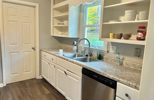 Carmel House | Not accepting new renters now, renovation starts soon.