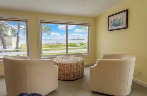 Biddeford Pool Cottage | Ocean and Sunset Views: semi private sandy beach, close to dining & Route 1