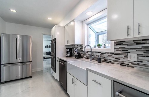 Bay Area House | Ocean Drive Splendor Awaits