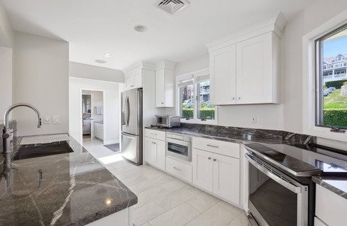 Bonnet Shores House | Ocean's Edge Breeze
