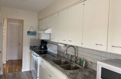 Northeast Virginia Beach House | Ocean Side North End 3-Bedroom Condo - 2 min Walk to Beach