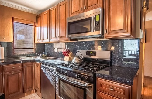Ualapue Apartment | Ocean View Family Condo w/Free WiFi, Shared Pool & Tennis - Close to the Waves