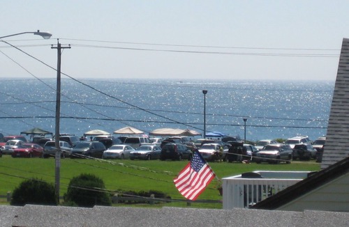 Narragansett Cottage | Ocean Views, Block to Beach!