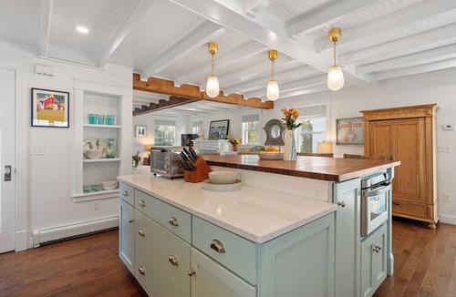 Loveitts Field House | OCEAN VIEWS, Rooftop Deck, HOT TUB, new back deck! 3-min walk to Willard Beach