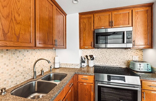 Kihei Condo | Ocean & West Maui mountain views, steps from beach
