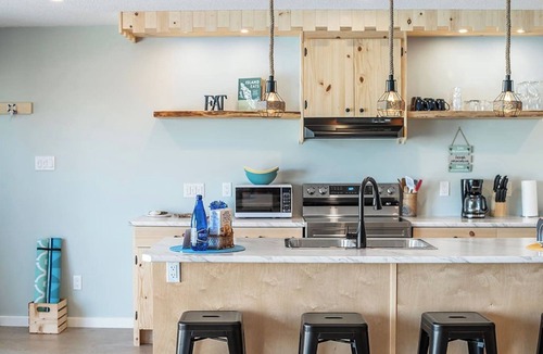 Campbell River House | Oceanfront Central Seawalk Location | Patio, BBQ