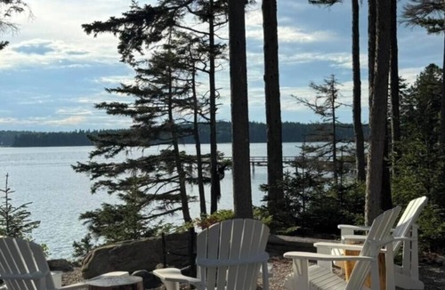 Friendship House | Oceanfront, Dog-friendly, Sunsets, With Boat