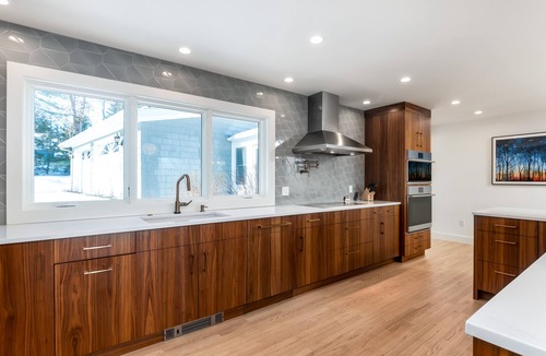 Falmouth Foreside House | Oceanfront - Luxury Modern Home - Heated Pool & Hot Tub - 10 min to Old Port
